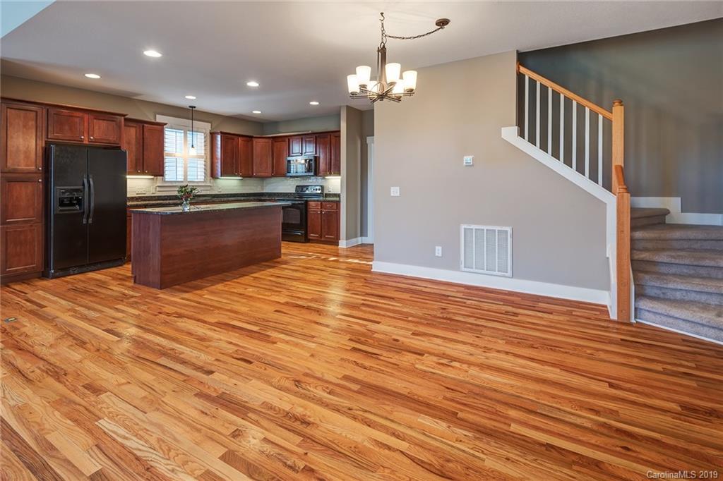 26 Craftsman Circle Asheville NC 28805