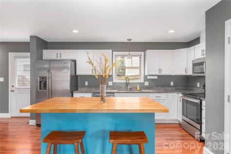 5 Declan Drive Weaverville NC 28787
