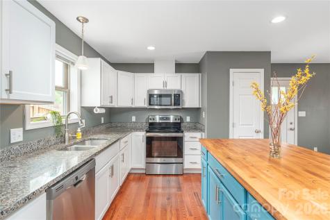 5 Declan Drive Weaverville NC 28787