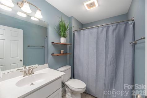 5 Declan Drive Weaverville NC 28787