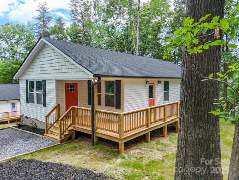 14 Fair Bluff Lane Candler NC 28715