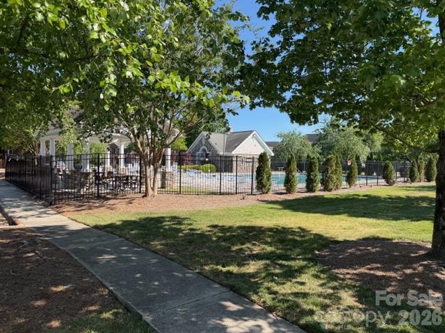 11025 Fountaingrove Drive Charlotte NC 28262
