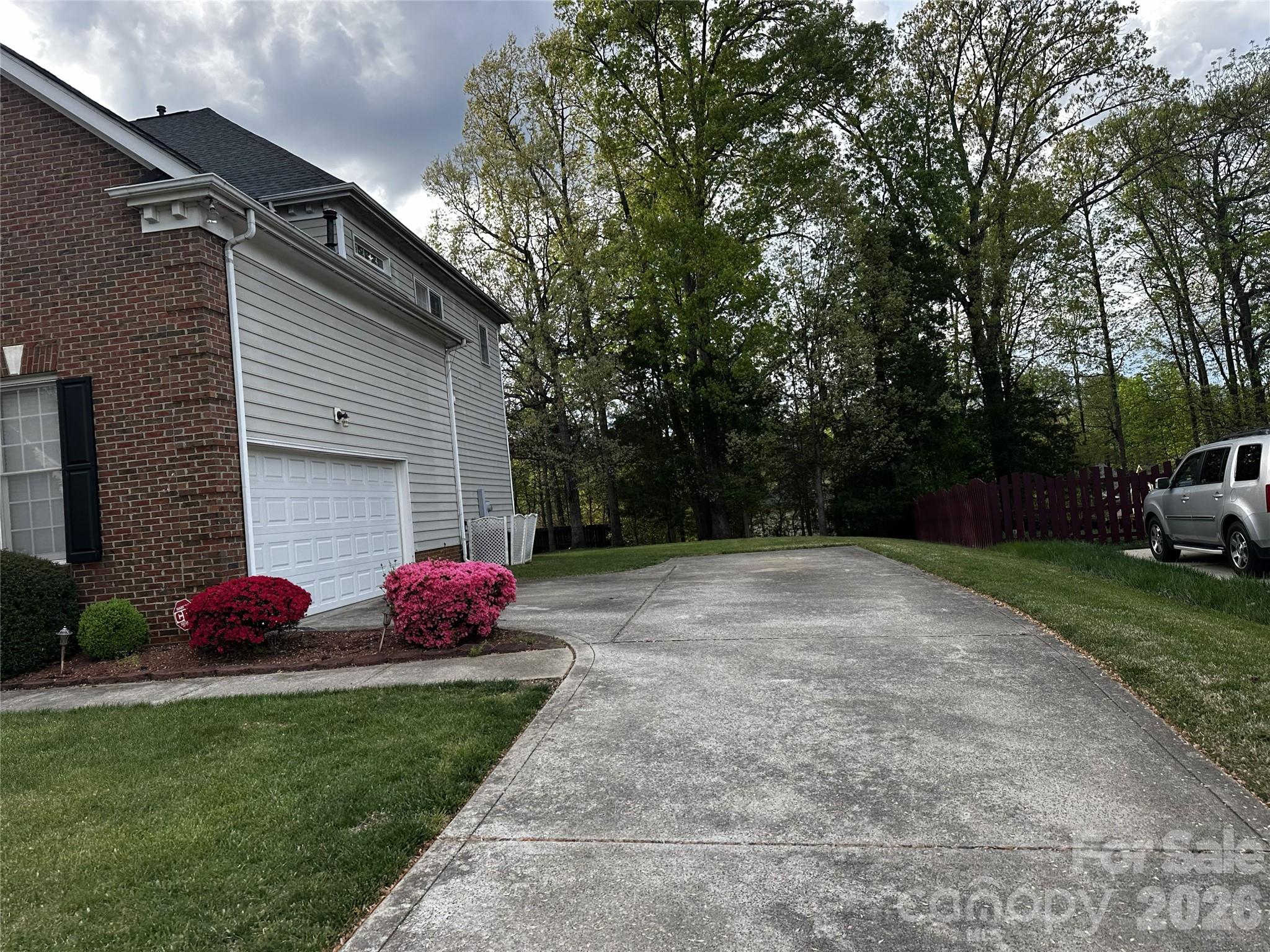 11025 Fountaingrove Drive Charlotte NC 28262