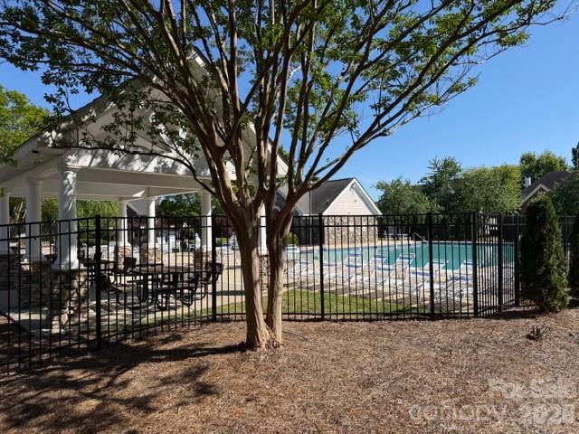 11025 Fountaingrove Drive Charlotte NC 28262