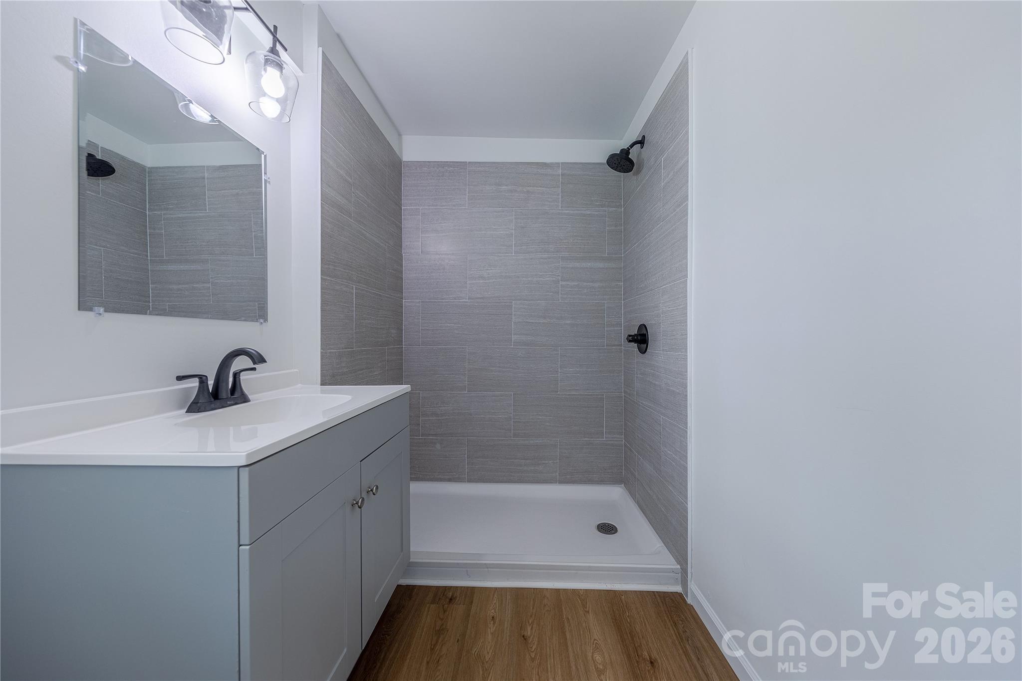 214 E Washington Avenue Bessemer City NC 28016