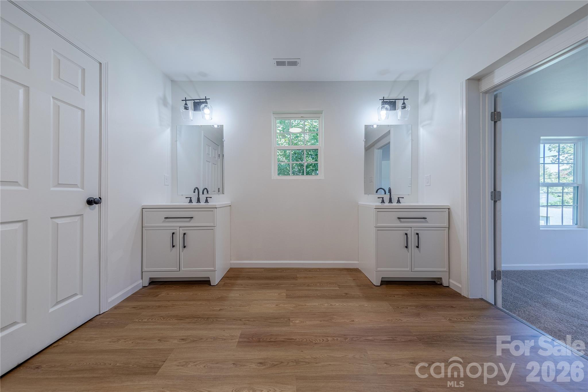 214 E Washington Avenue Bessemer City NC 28016