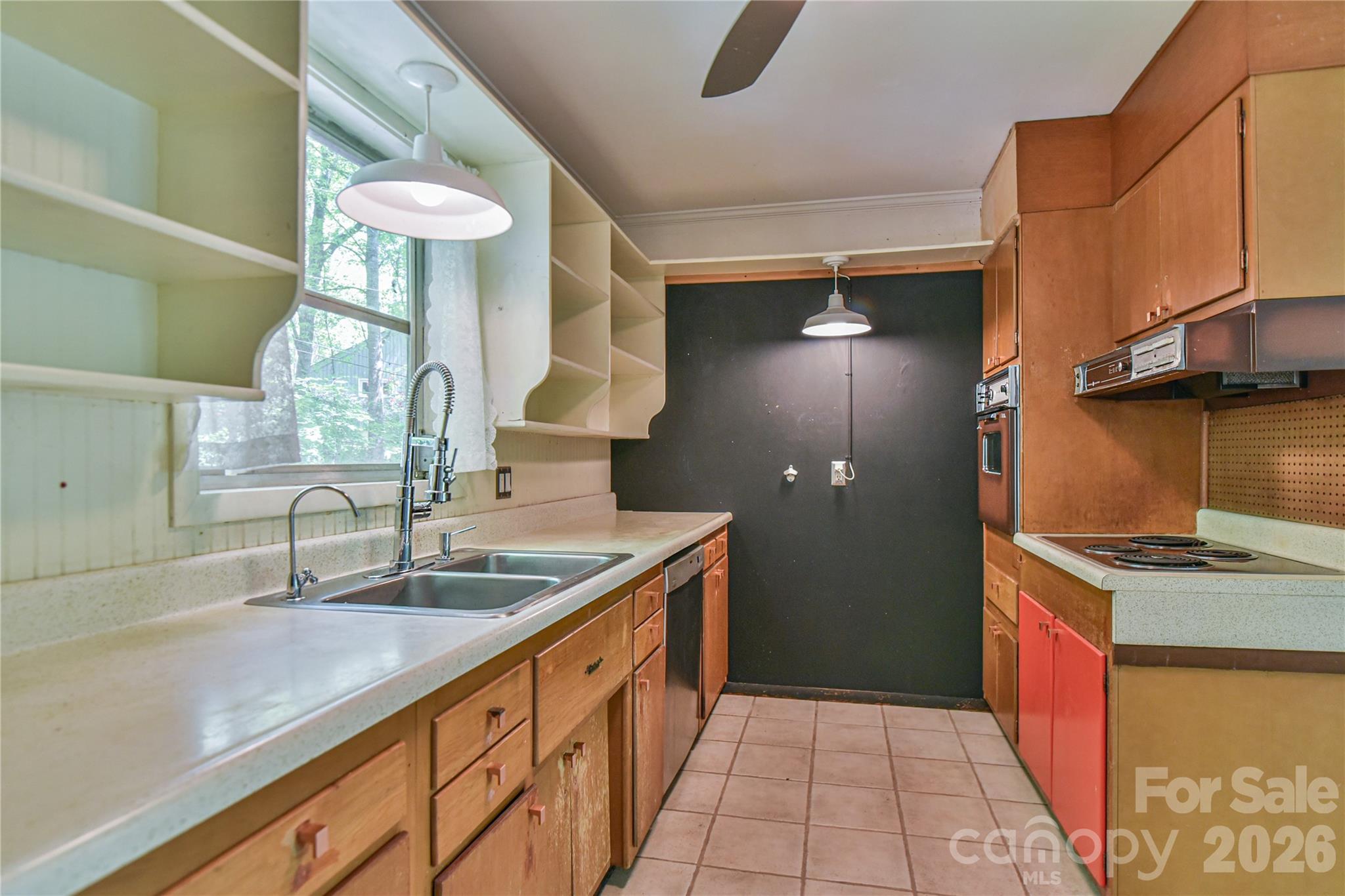 1 Hillcrest Lane Black Mountain NC 28711