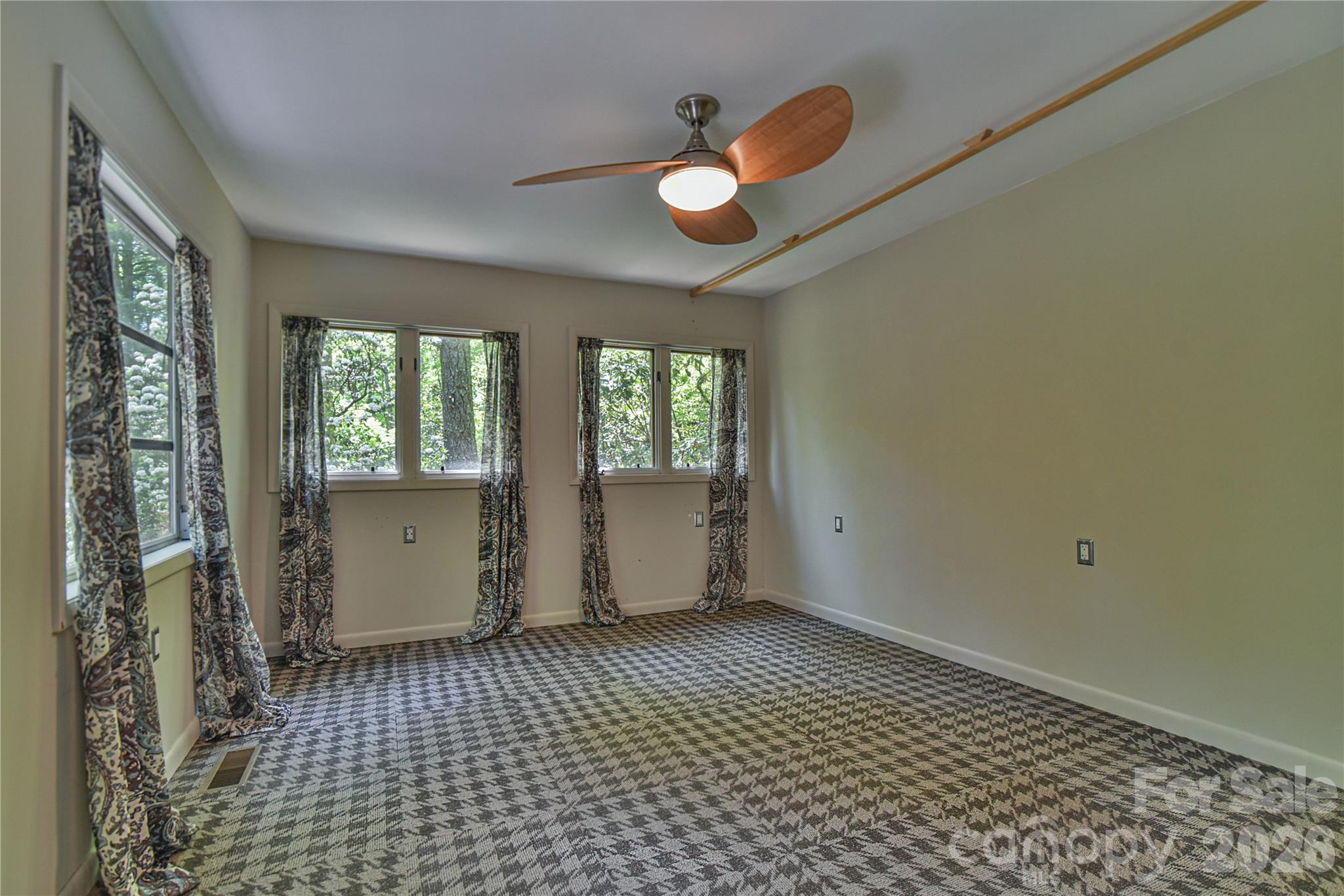 1 Hillcrest Lane Black Mountain NC 28711