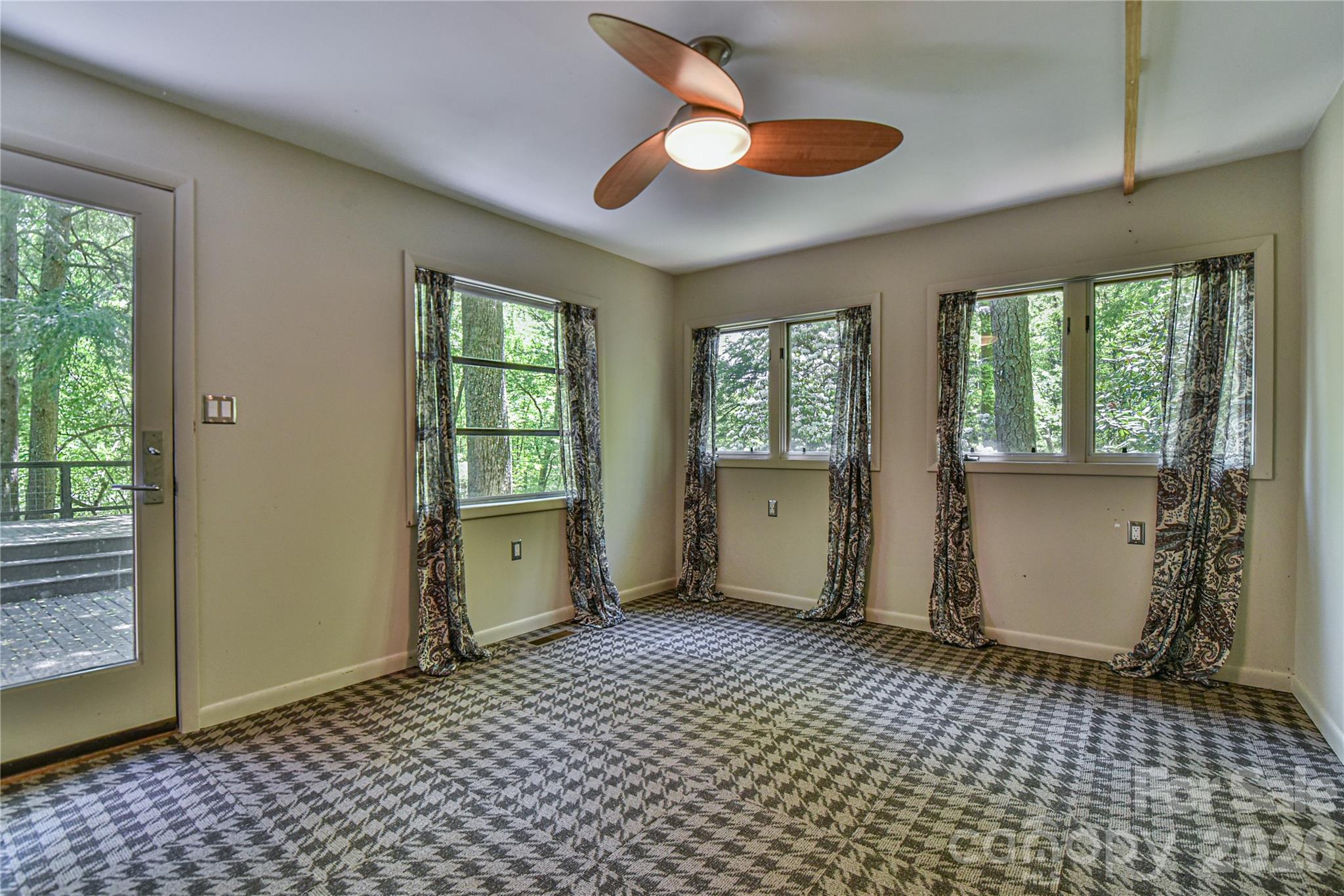 1 Hillcrest Lane Black Mountain NC 28711