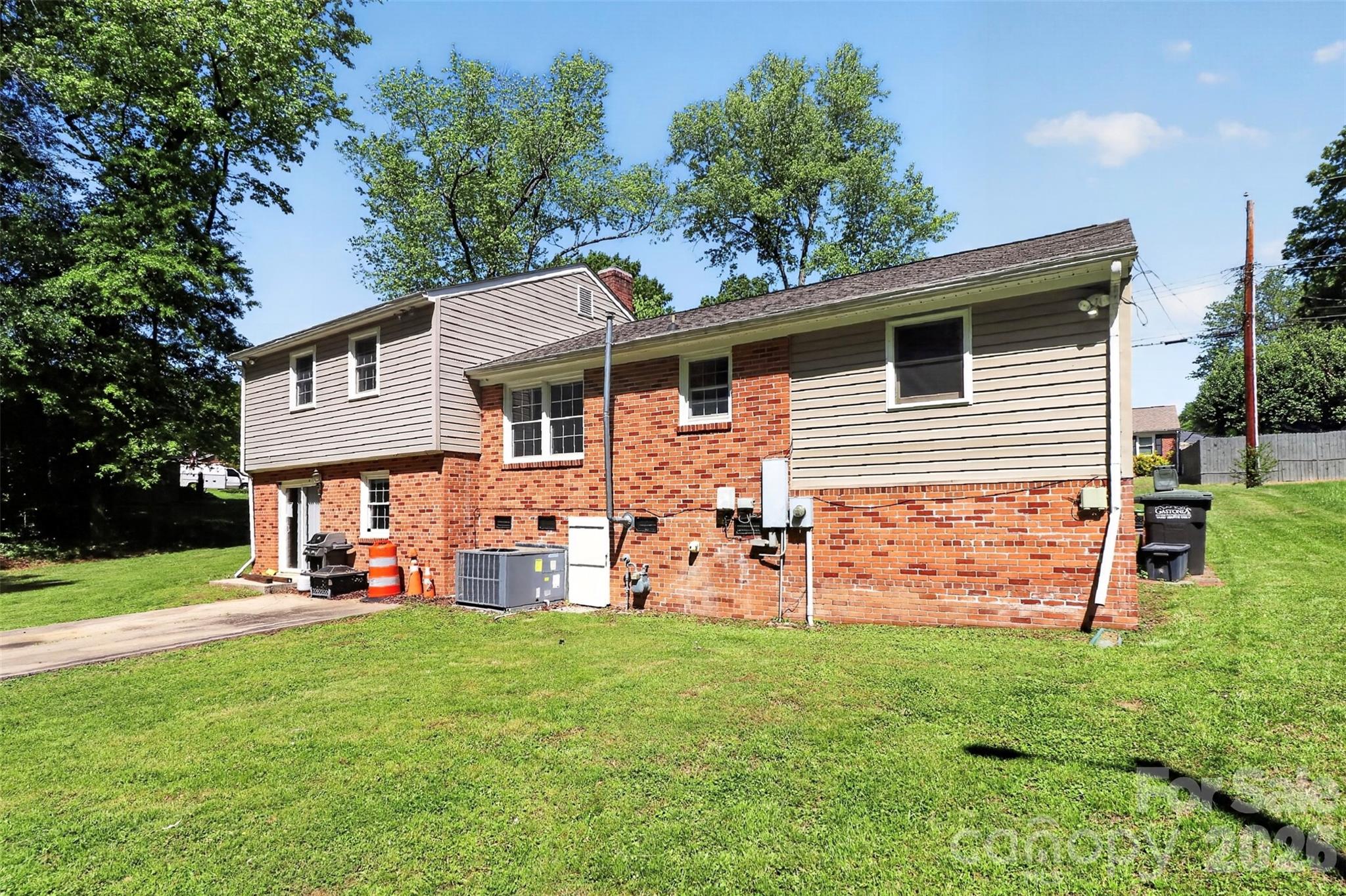 2111 Parkdale Avenue Gastonia NC 28052