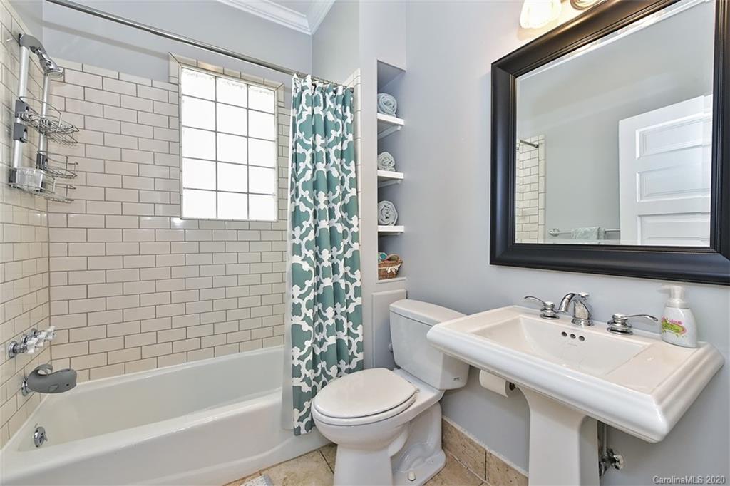 417 Hawthorne Lane Charlotte NC 28204