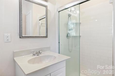 6800 Lancer Drive Charlotte NC 28226