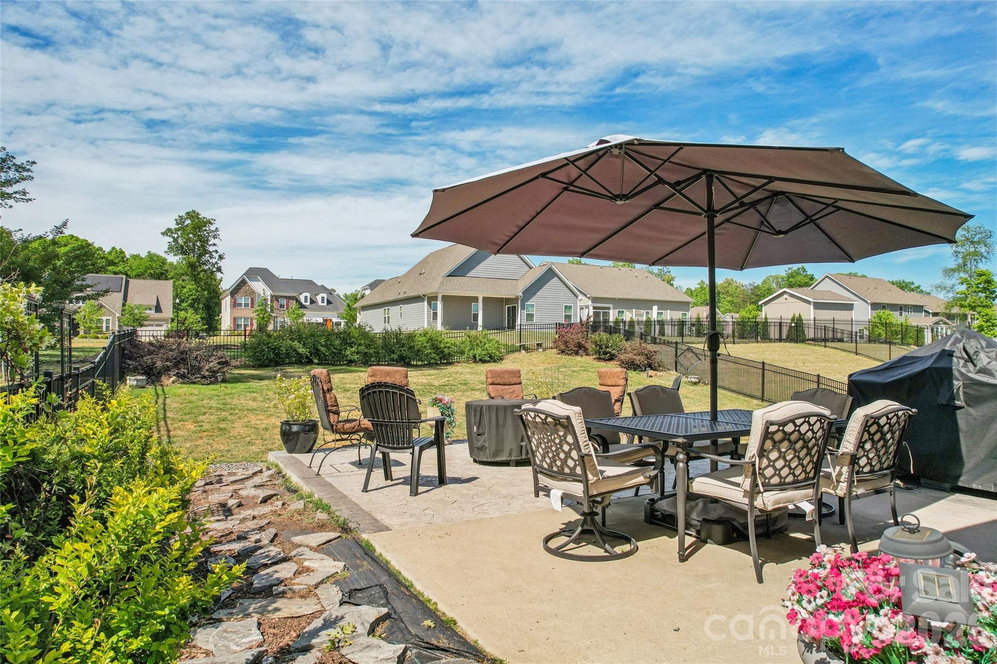 5042 Summer Surprise Lane Charlotte NC 28215