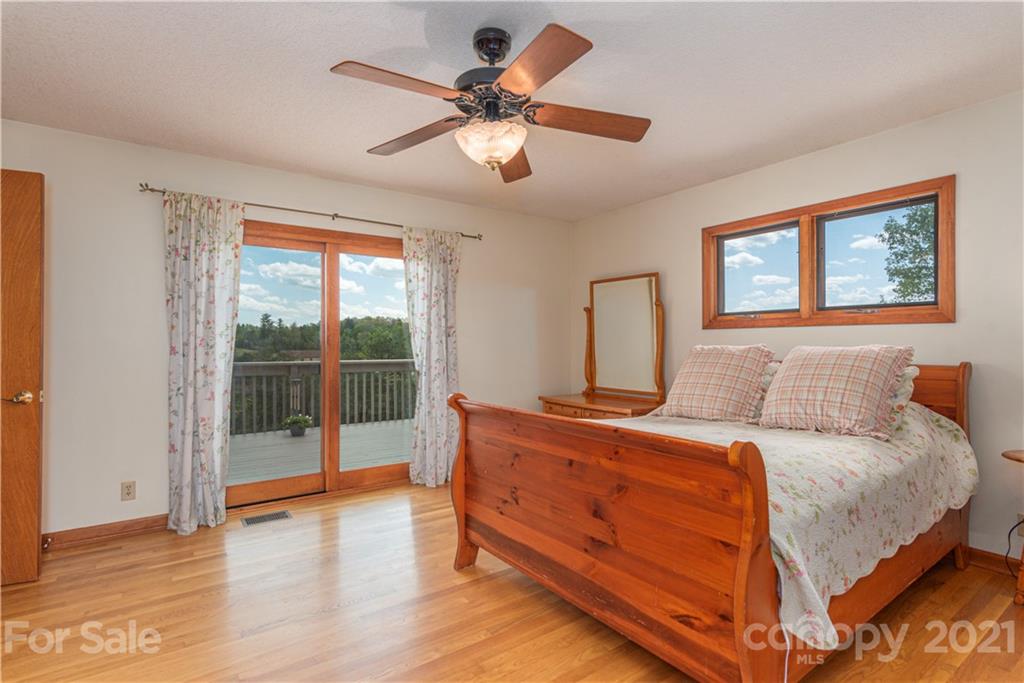 47 Sams Road Weaverville NC 28787