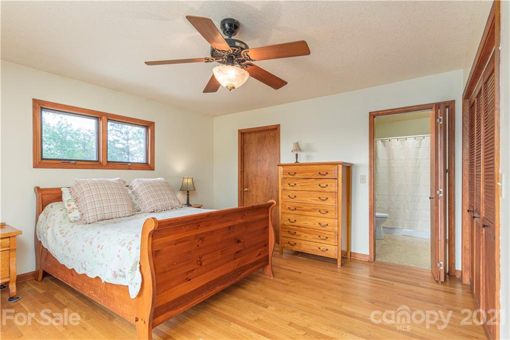 47 Sams Road Weaverville NC 28787