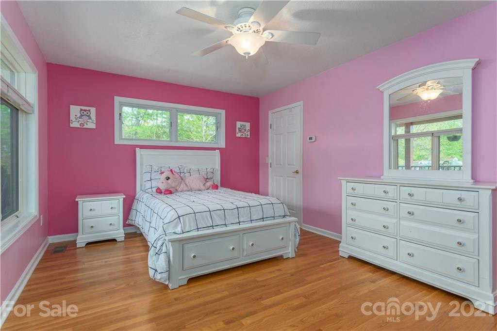47 Sams Road Weaverville NC 28787
