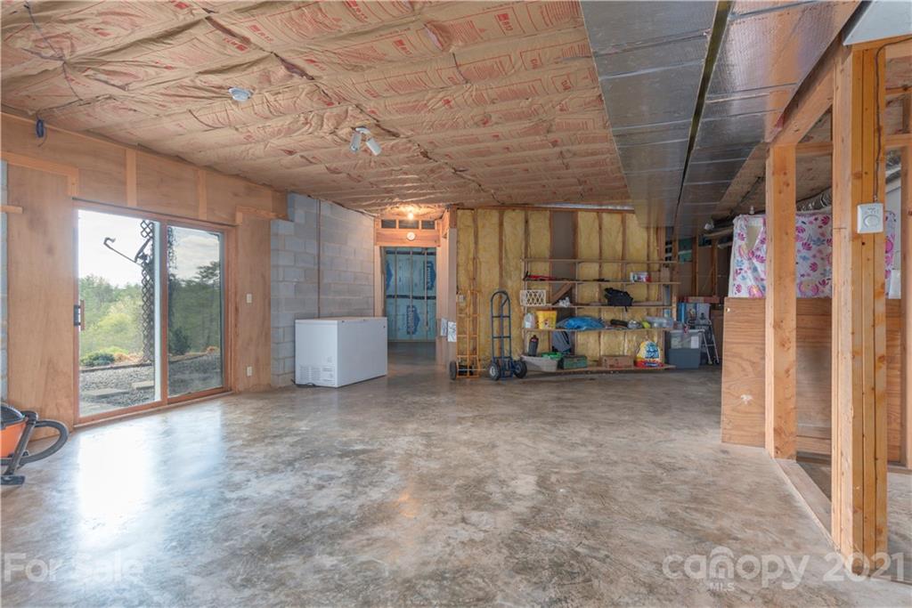 47 Sams Road Weaverville NC 28787