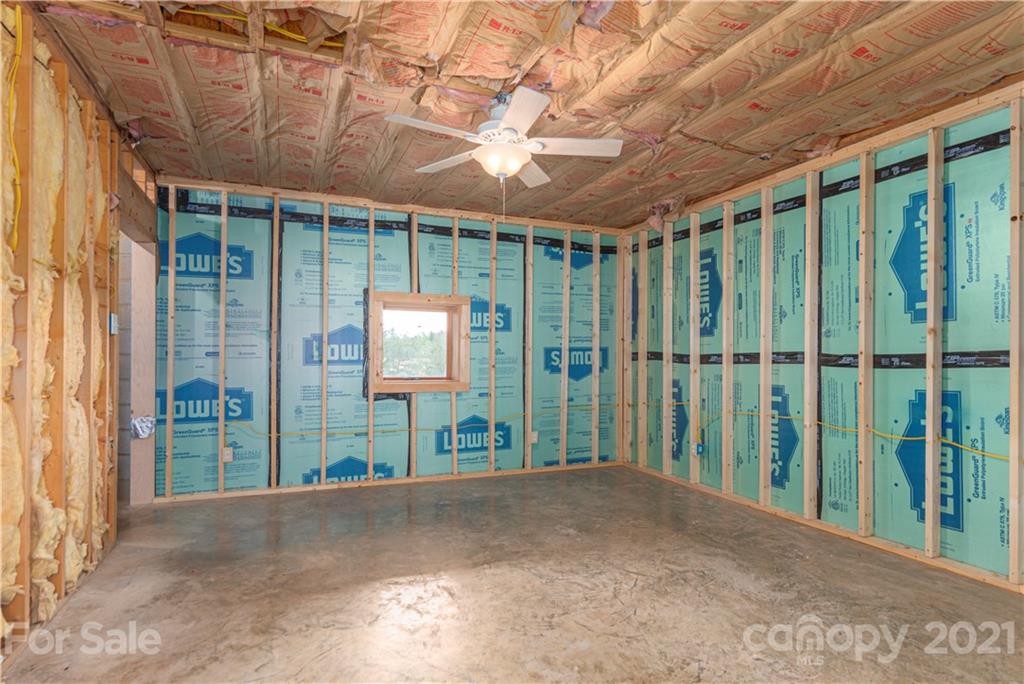 47 Sams Road Weaverville NC 28787