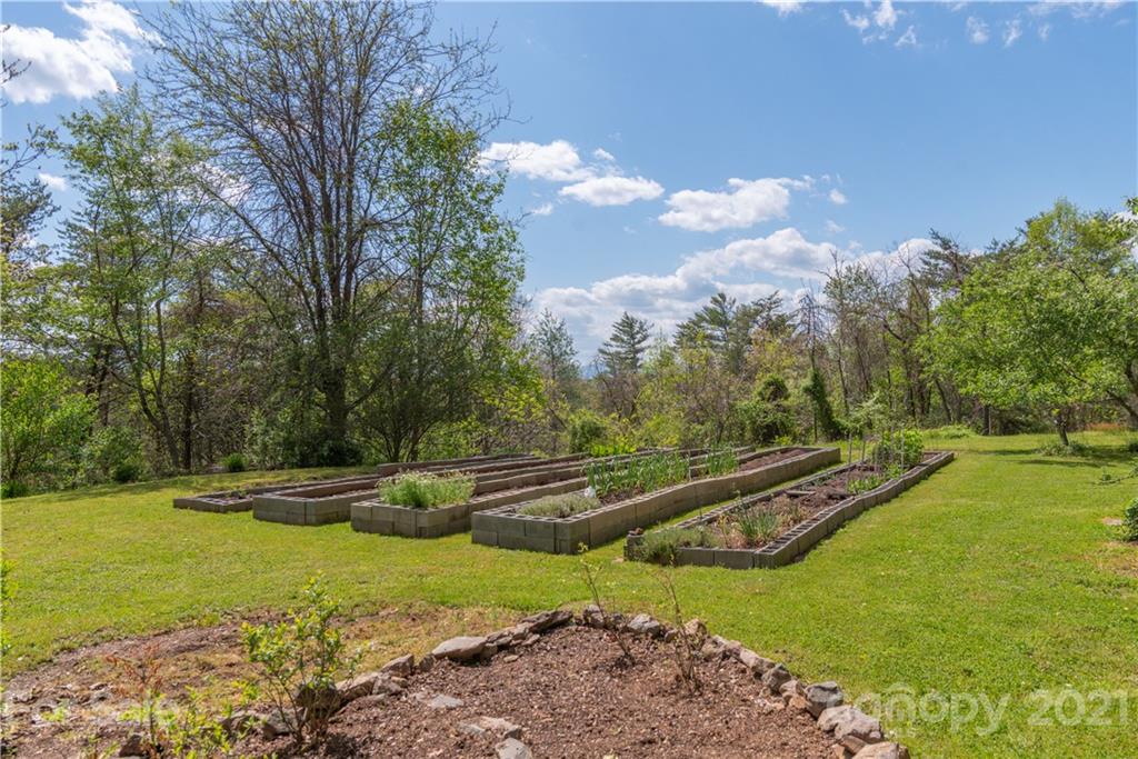 47 Sams Road Weaverville NC 28787