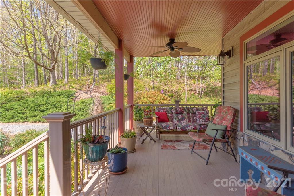 47 Sams Road Weaverville NC 28787