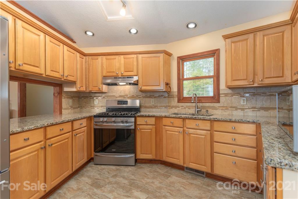 47 Sams Road Weaverville NC 28787