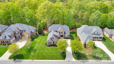 2365 Shiny Leaf Drive Denver NC 28037