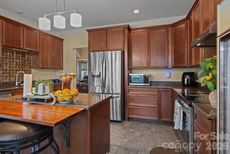 4 Amaretto Drive Candler NC 28715