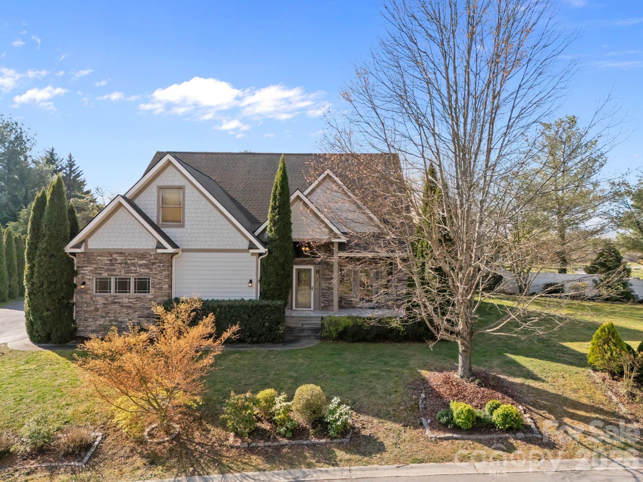4 Amaretto Drive Candler NC 28715
