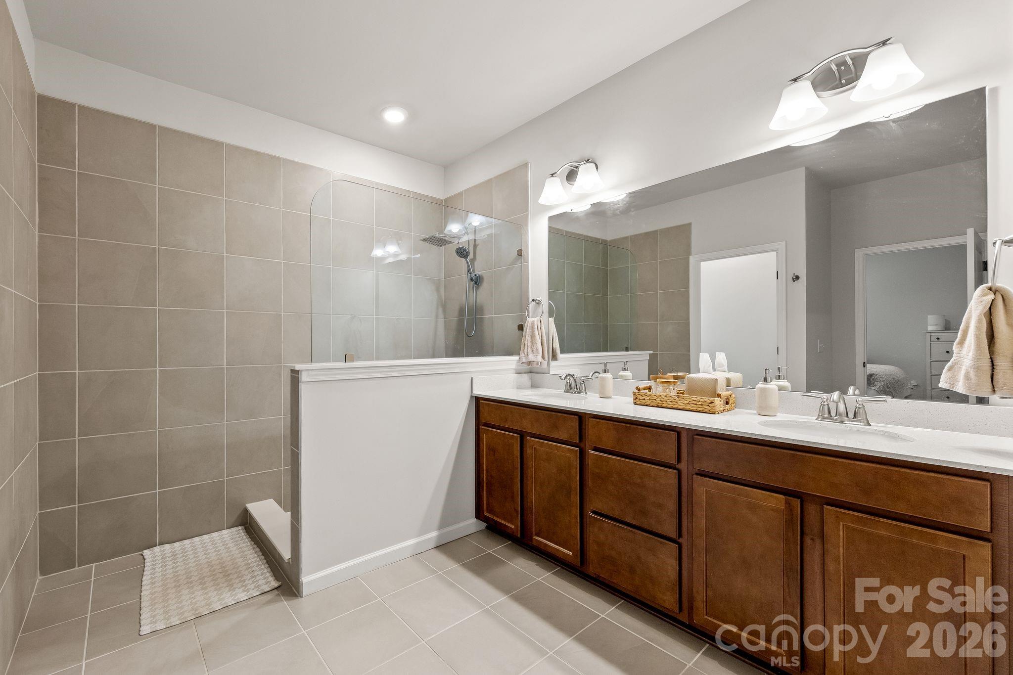 8208 Merryvale Lane Charlotte NC 28214