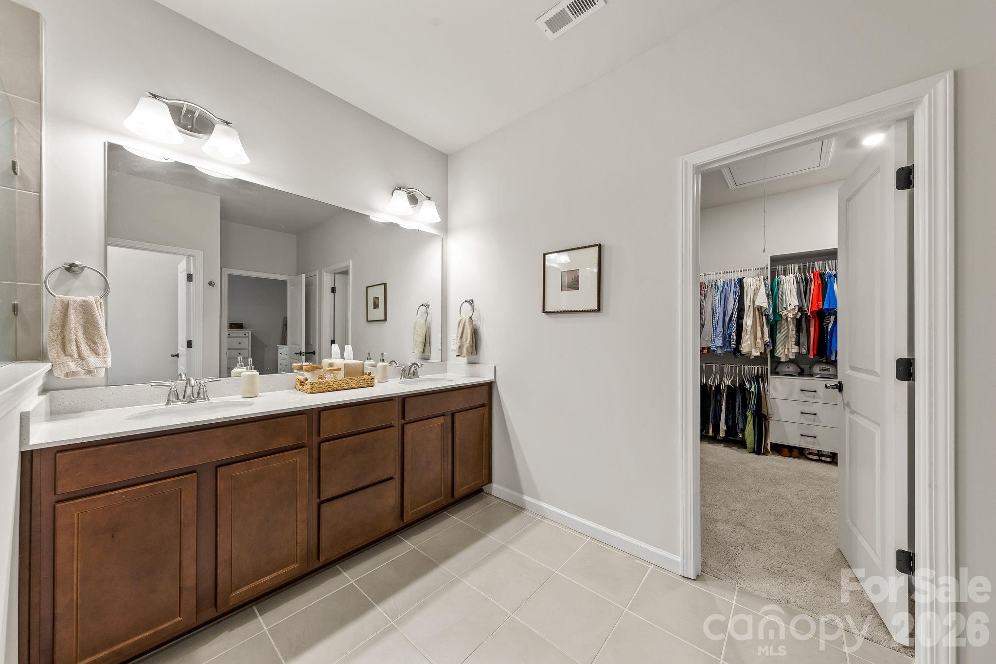 8208 Merryvale Lane Charlotte NC 28214