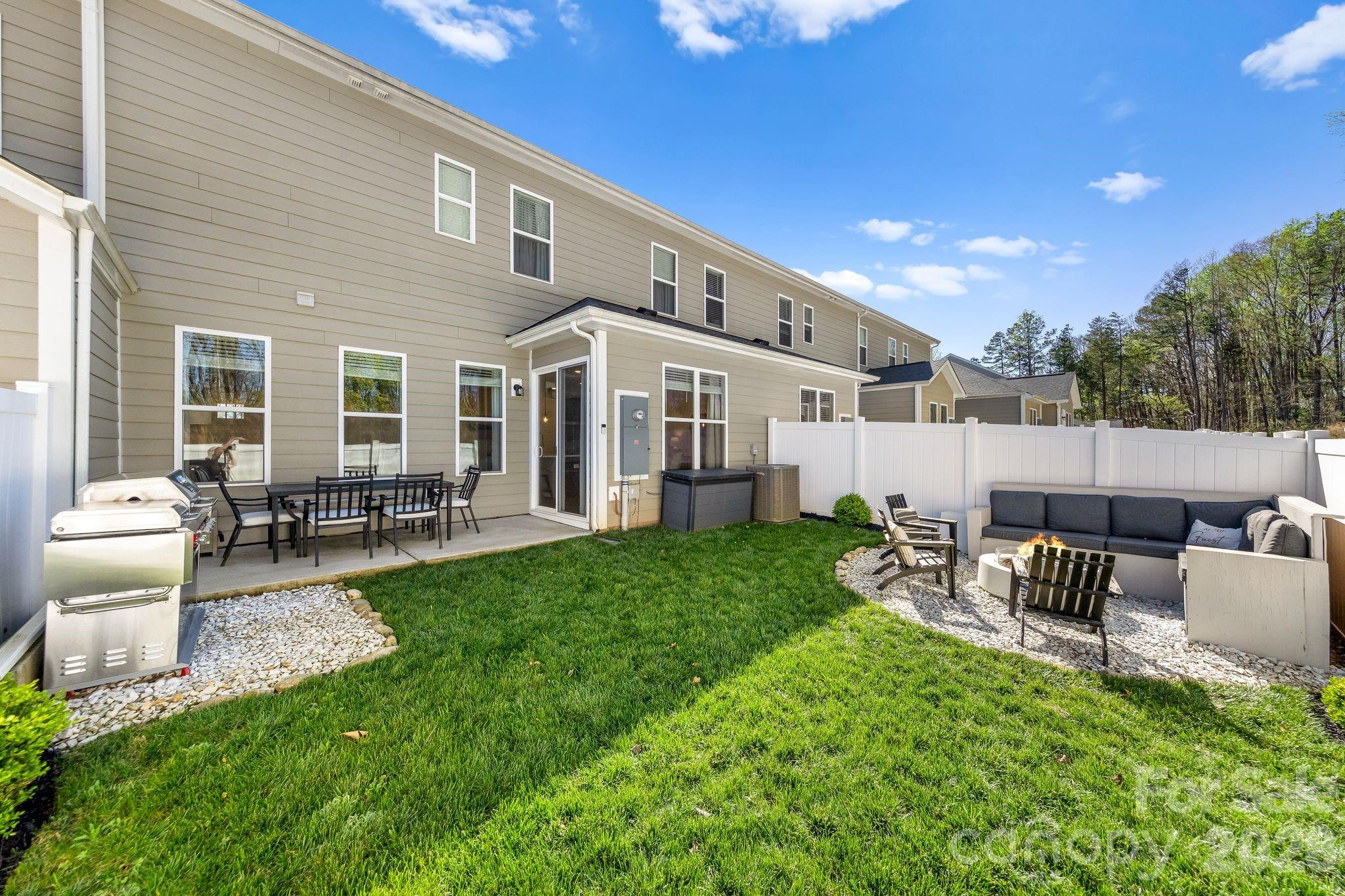 8208 Merryvale Lane Charlotte NC 28214