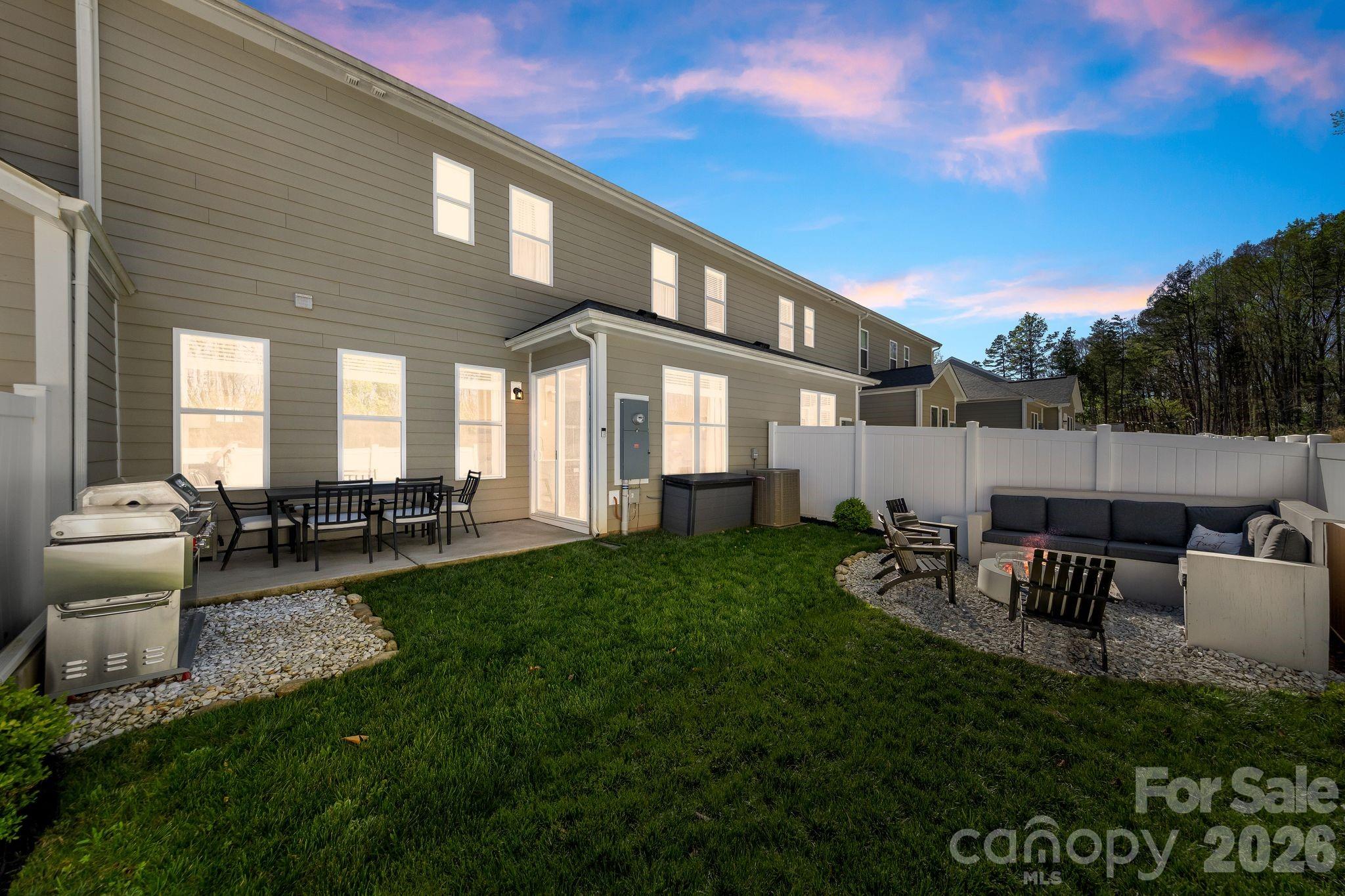 8208 Merryvale Lane Charlotte NC 28214
