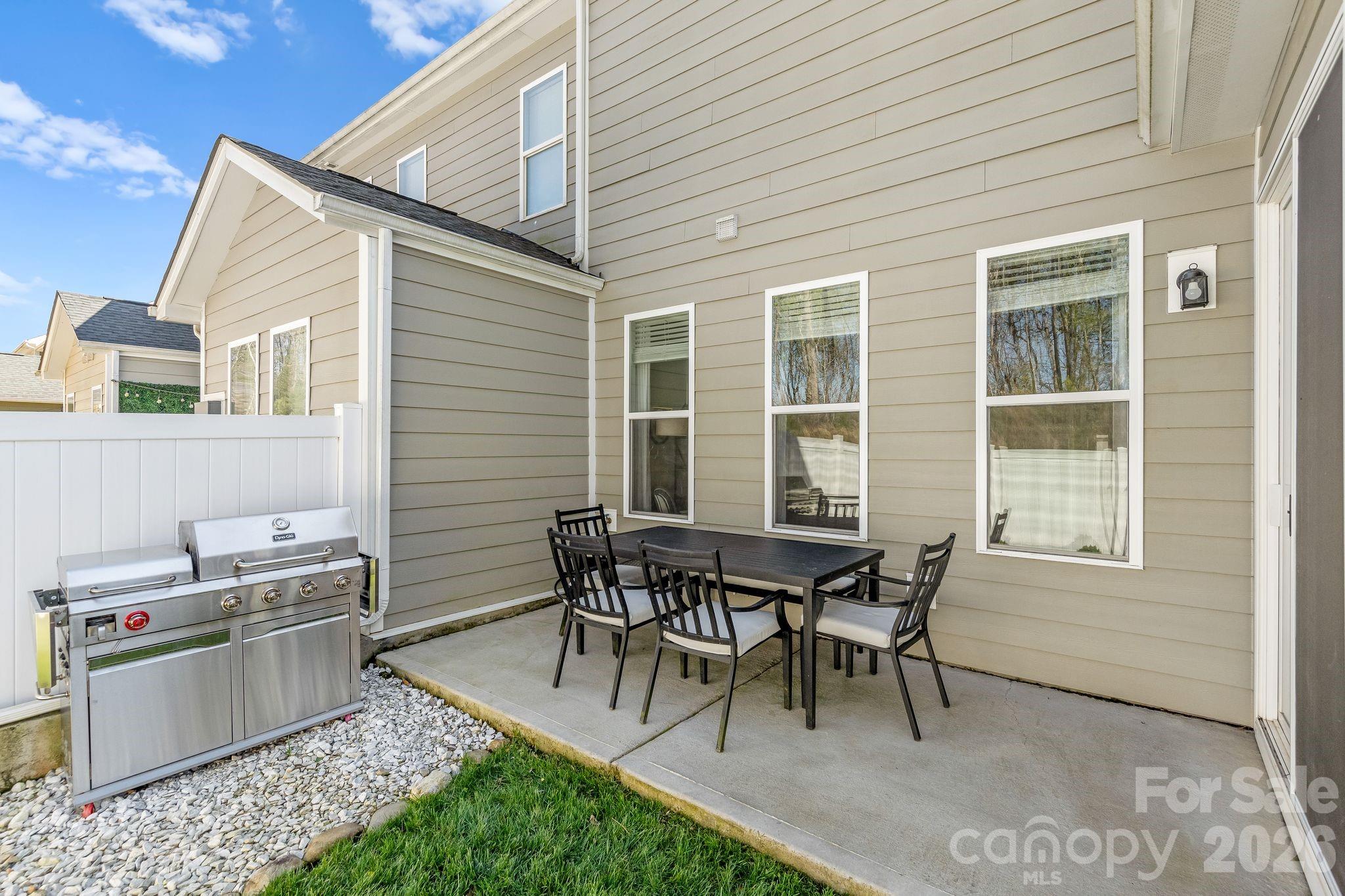 8208 Merryvale Lane Charlotte NC 28214