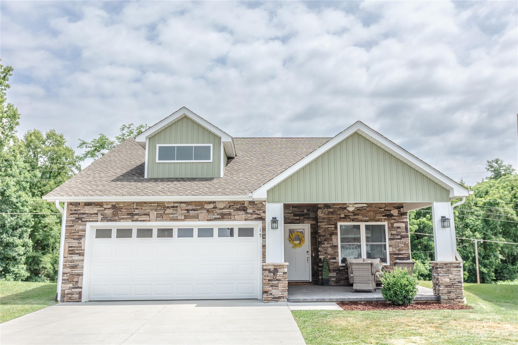 17 Sage Crest Loop Weaverville NC 28787