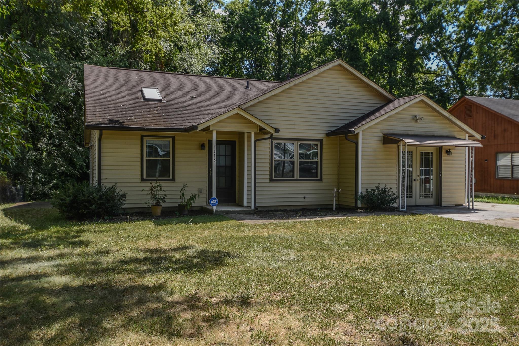 5418 Amado Street Charlotte NC 28215