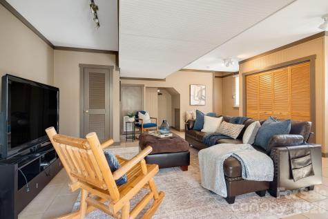 41 Gold Anchor Lane Black Mountain NC 28711