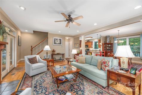 37 Wood Robin Lane Black Mountain NC 28711