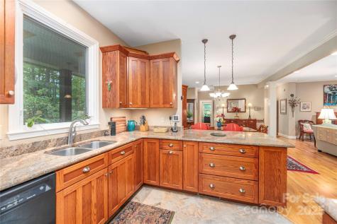 37 Wood Robin Lane Black Mountain NC 28711