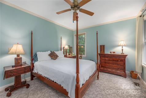 37 Wood Robin Lane Black Mountain NC 28711