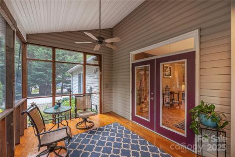 37 Wood Robin Lane Black Mountain NC 28711