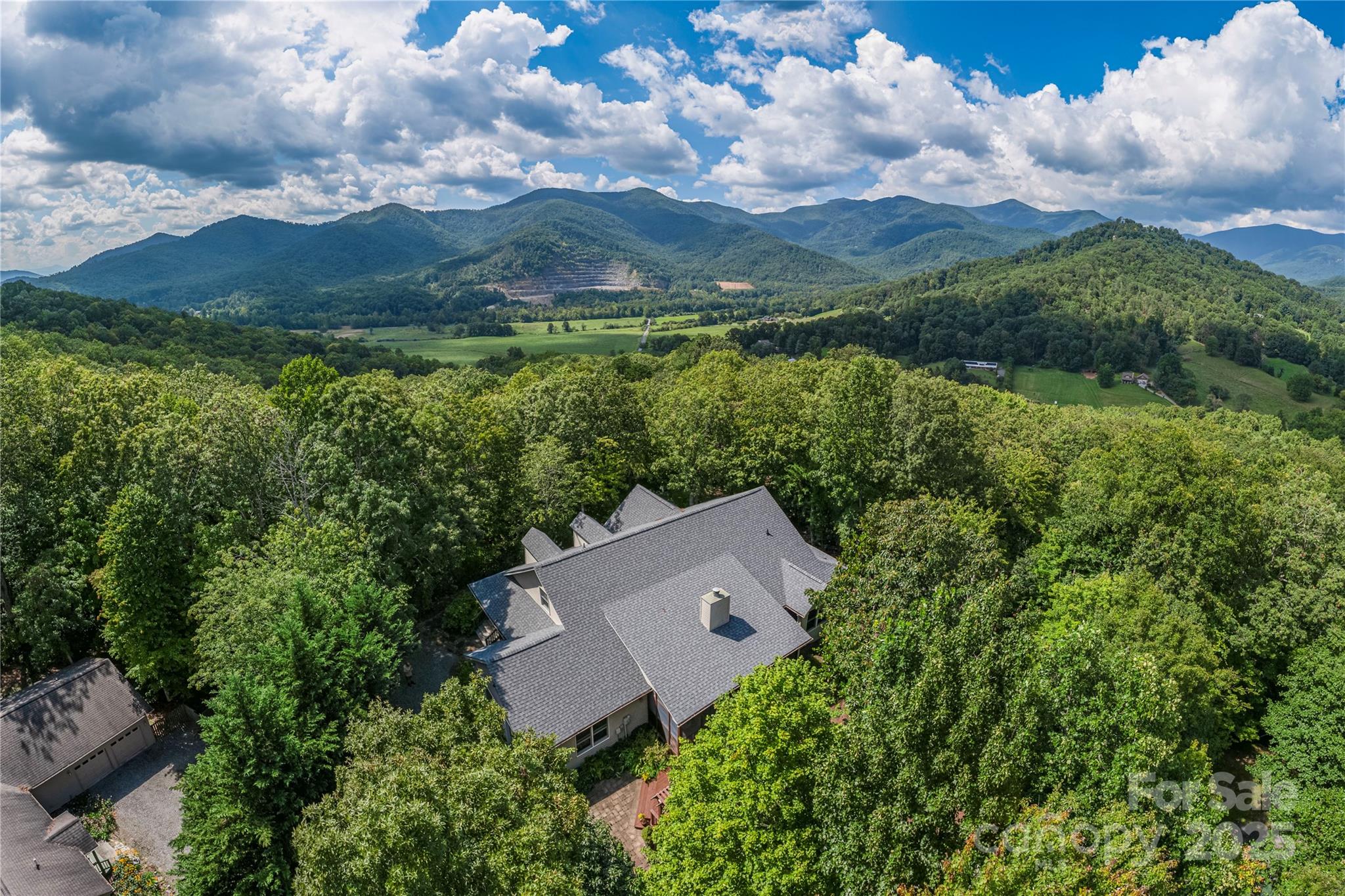 37 Wood Robin Lane Black Mountain NC 28711
