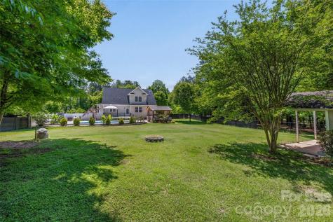 1606 Ferdinand Lane York SC 29745