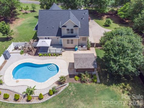 1606 Ferdinand Lane York SC 29745