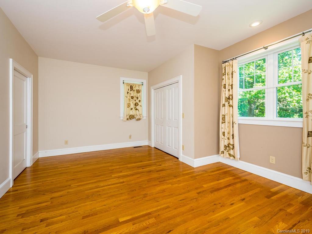 9 Mount Vernon Circle Asheville NC 28804
