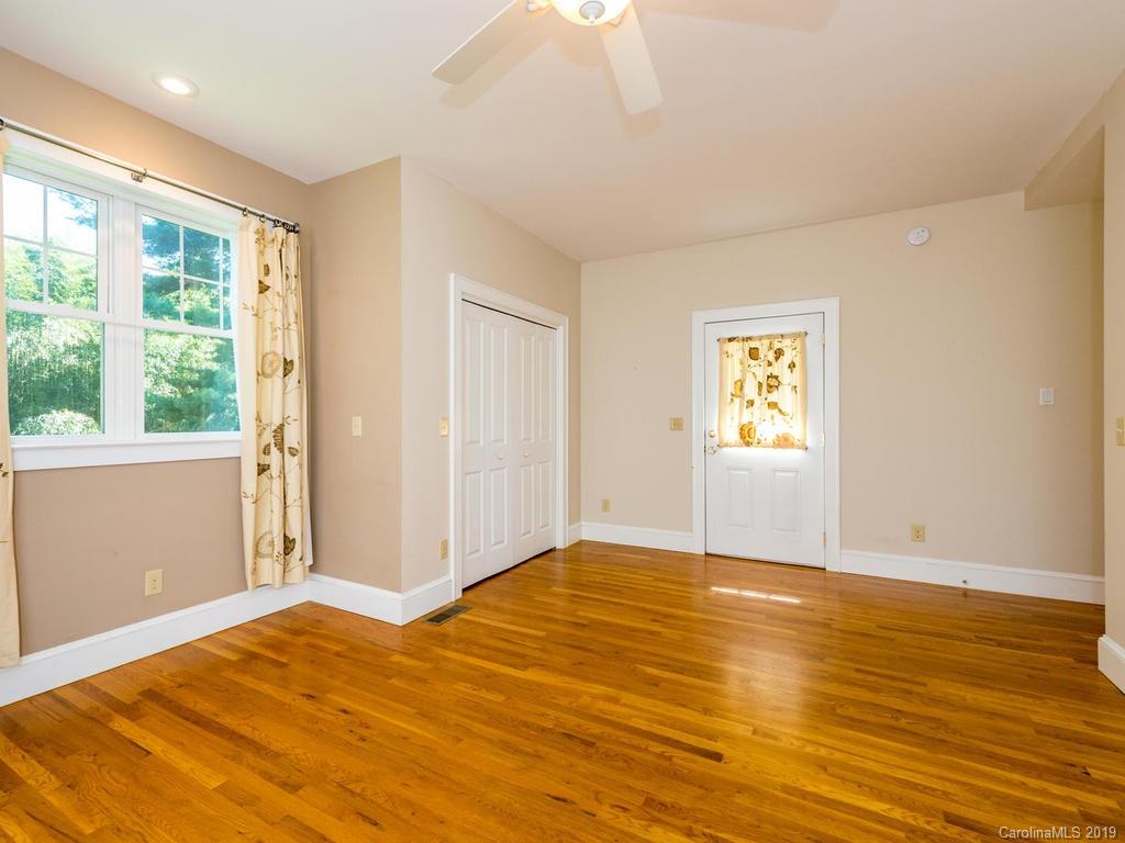 9 Mount Vernon Circle Asheville NC 28804