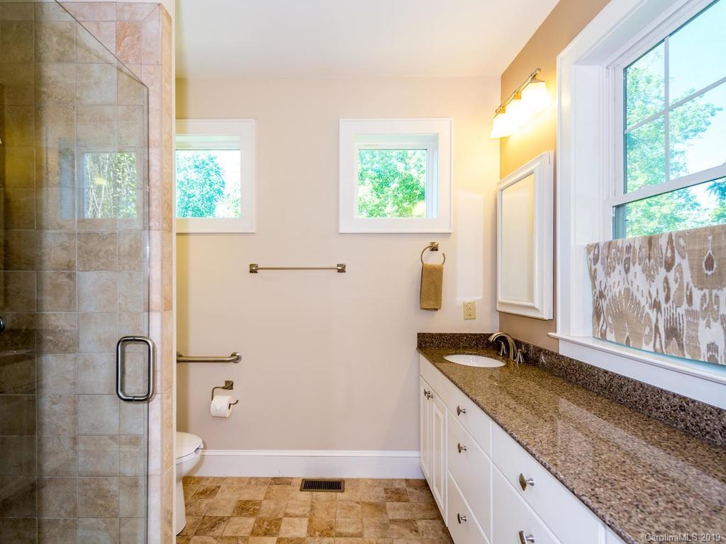 9 Mount Vernon Circle Asheville NC 28804