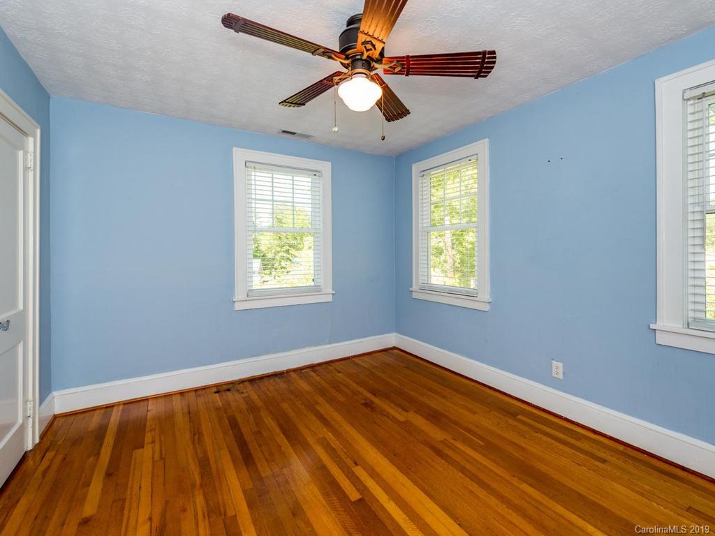 9 Mount Vernon Circle Asheville NC 28804