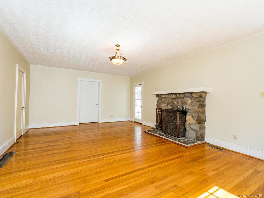 9 Mount Vernon Circle Asheville NC 28804