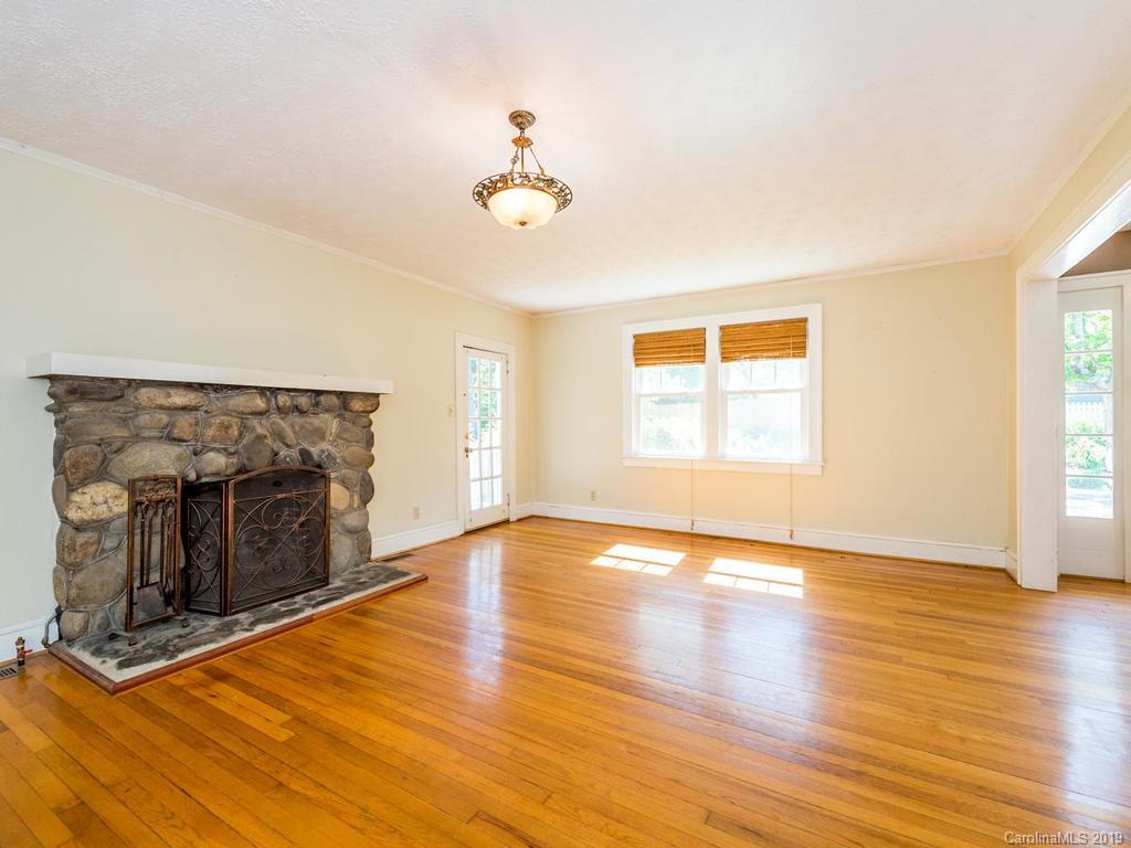 9 Mount Vernon Circle Asheville NC 28804