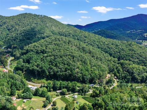 710 Greasy Creek Road Bakersville NC 28705